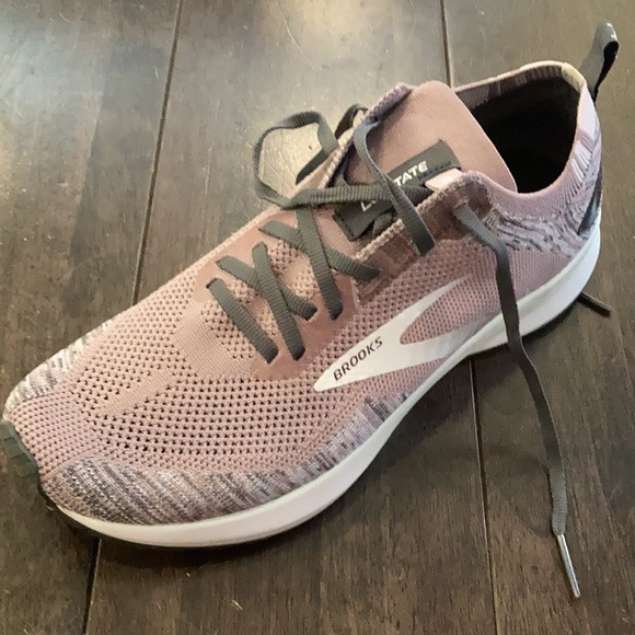 Brooks Shoes - Brooks Levitate 4 Running, Lavender, Women’s 9
